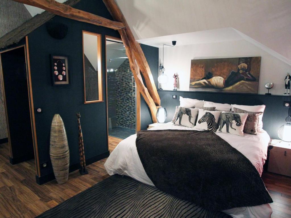 Aux 5 Sens Bed and Breakfast Tillé Exteriör bild